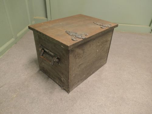 HEAVY ARTS AND CRAFTS INDUSTRIAL BRUTALIST LOOK COAL BOX - ADDITIONAL PHOTO 2