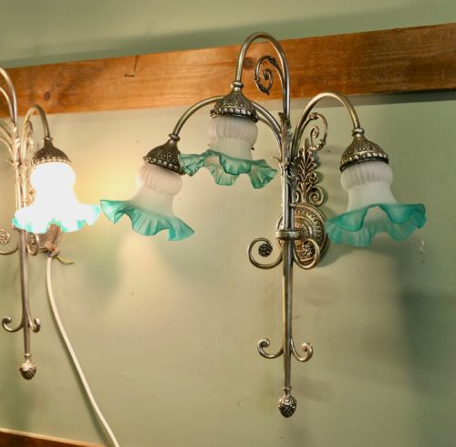 PAIR OF LARGE FRENCH ARTS AND CRAFTS WALL LIGHTS - ADDITIONAL PHOTO 4