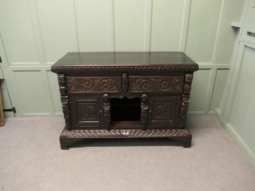 EARLY 19TH CENTURY OAK GREEN MAN DRESSER BASE - ADDITIONAL PHOTO 2