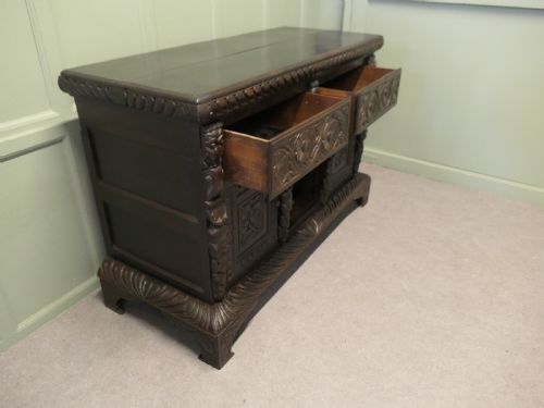 EARLY 19TH CENTURY OAK GREEN MAN DRESSER BASE - ADDITIONAL PHOTO 4