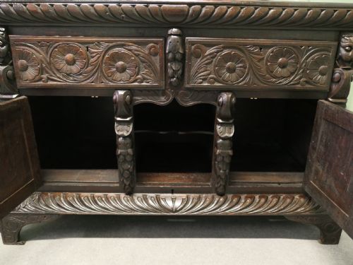 EARLY 19TH CENTURY OAK GREEN MAN DRESSER BASE - ADDITIONAL PHOTO 5