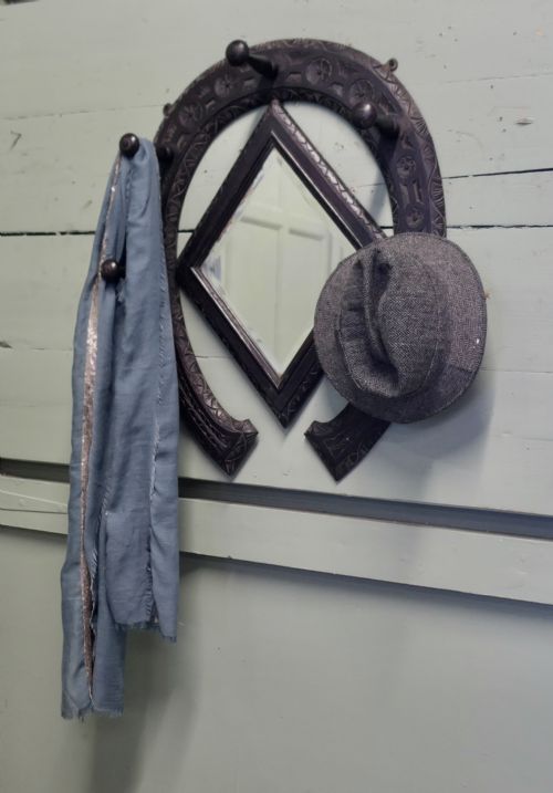 GOTHIC HORSESHOE COAT AND TACK RACK WITH MIRROR - ADDITIONAL PHOTO 4