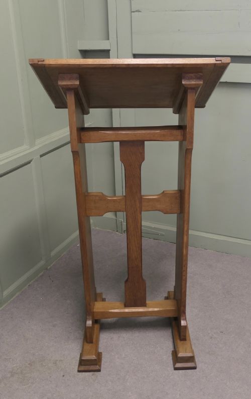 ARTS AND CRAFTS GOLDEN OAK PODIUM RESTAURANT RECEPTION GREETER - ADDITIONAL PHOTO 5