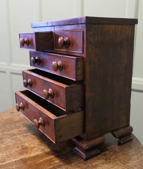 VICTORIAN MINIATURE CHEST OF DRAWERS AN APPRENTICE PIECE - ADDITIONAL PHOTO 8