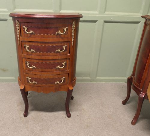 NEAR PAIR OF FRENCH LOUISXV STYLE BOW FRONT CHEST OF DRAWERS BEDSIDE DRAWERS SIDE CABINETS - ADDITIONAL PHOTO 2