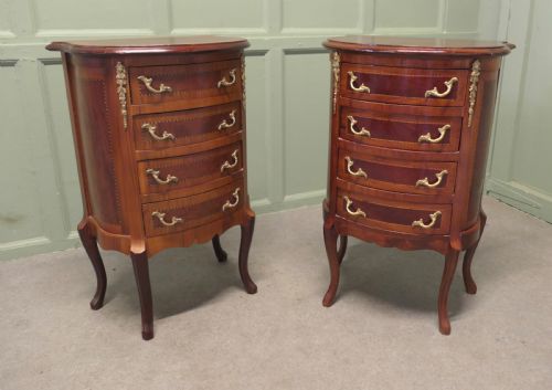 NEAR PAIR OF FRENCH LOUISXV STYLE BOW FRONT CHEST OF DRAWERS BEDSIDE DRAWERS SIDE CABINETS - ADDITIONAL PHOTO 4