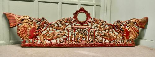 LARGE ORIENTAL CARVED CHINOISERIE DECORATIVE TEMPLE PEDIMENT