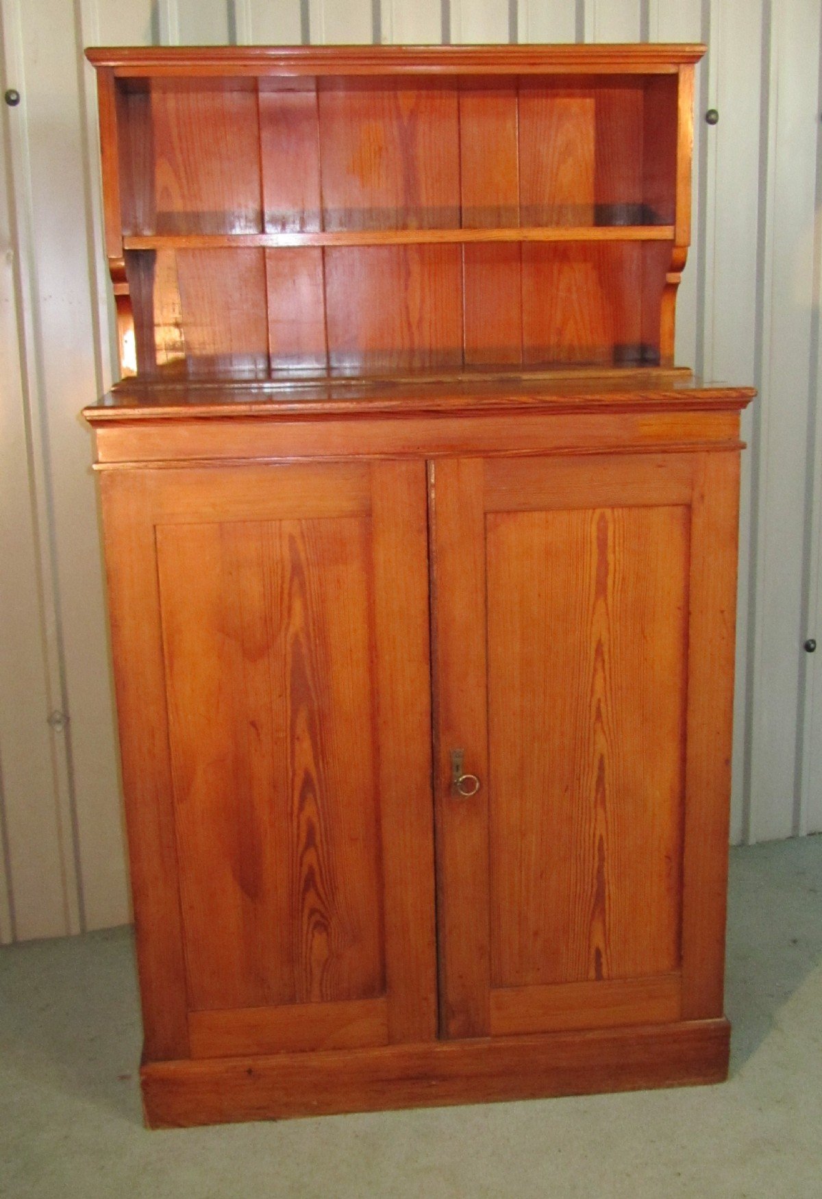 VICTORIAN PINE LINEN PRESS HOUSEKEEPERS CUPBOARD