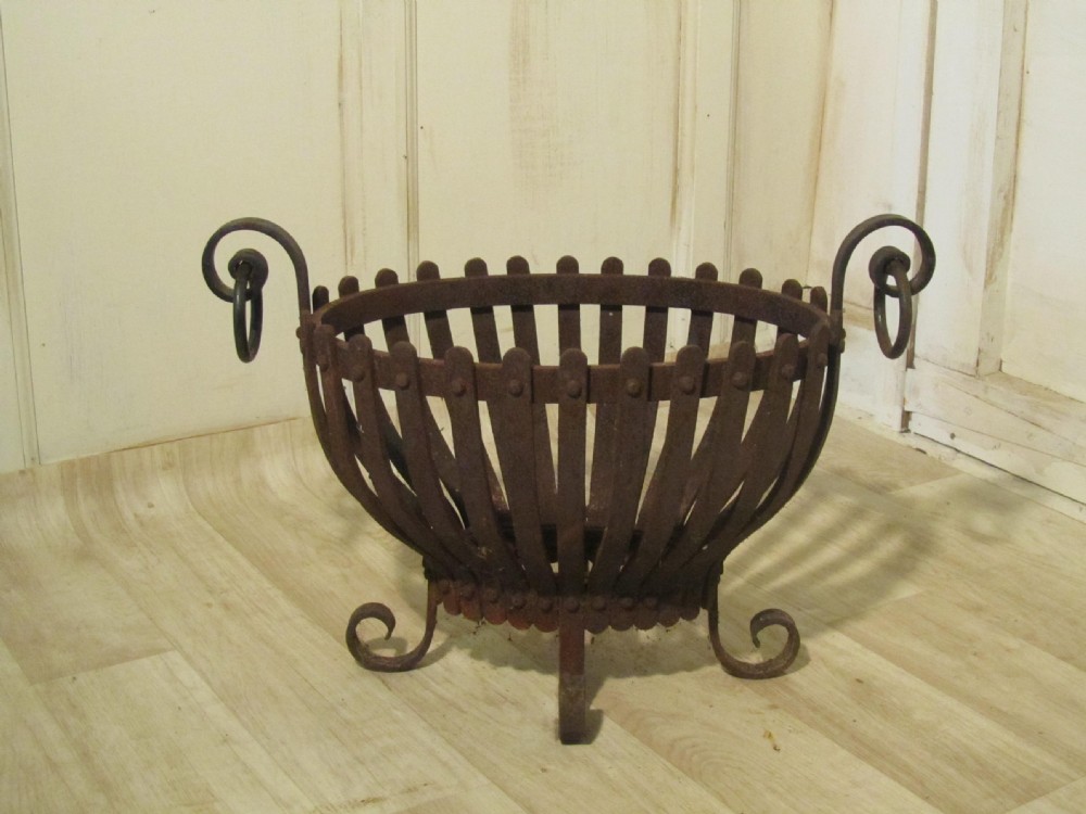 Elegant Free Standing Oval Fire Basket, Grate
