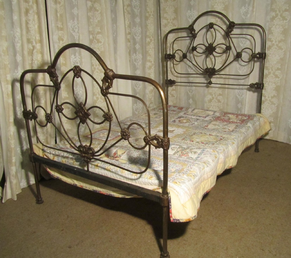 Striking Victorian Cast Iron 4ft Double Bed
