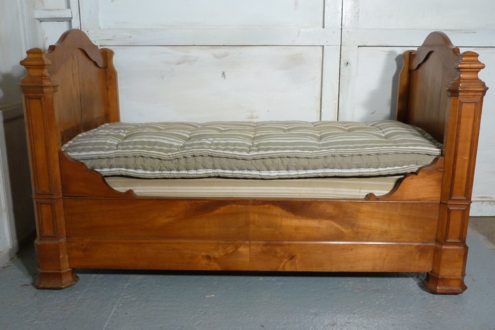 19th Century French Empire Style Day Bed or Single Sleigh Bed.