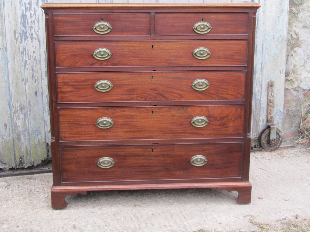 Large Georgian Mahogany Chest of Drawers
