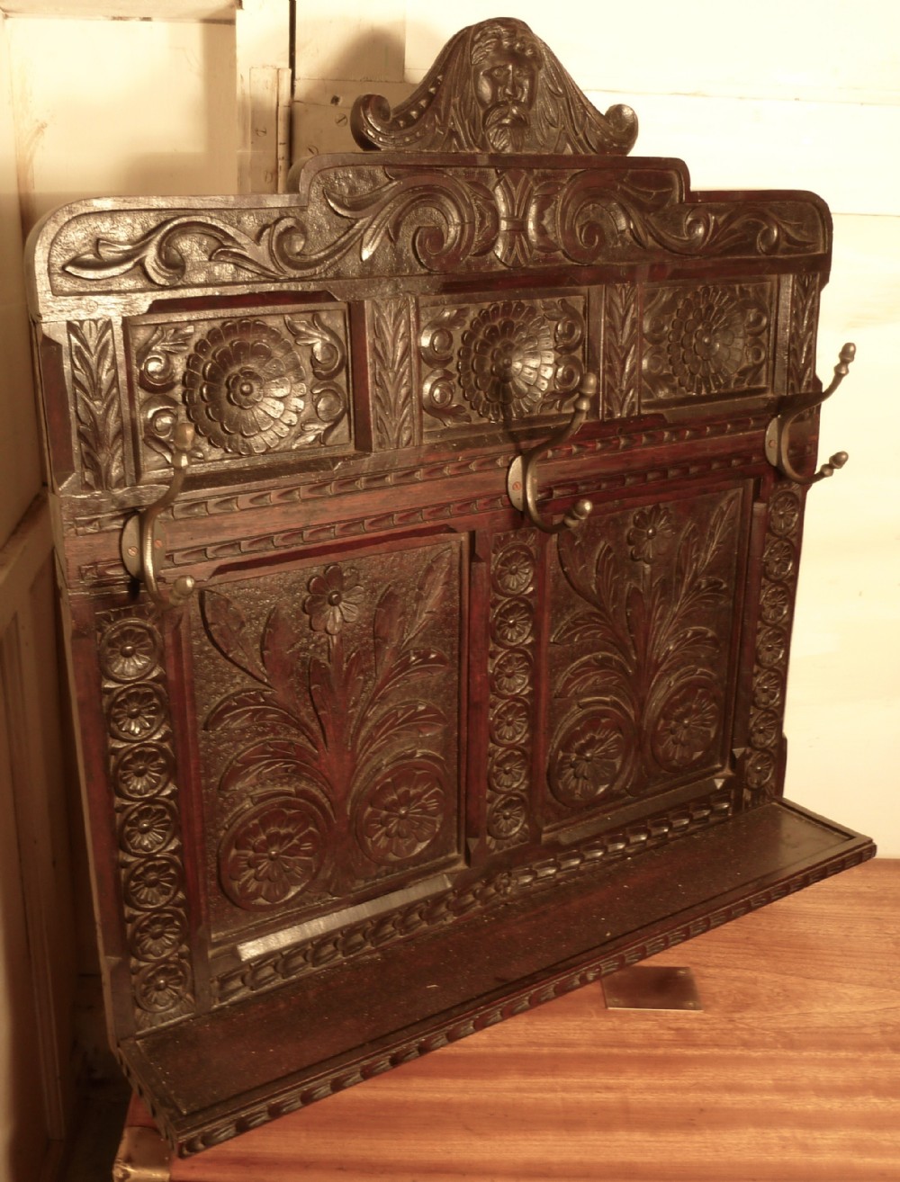 A Victorian Carved Oak Hat Rack, Hall Stand