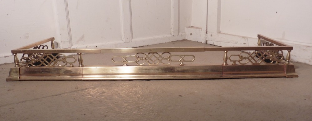 Large Victorian Art Nouveau Brass Fender