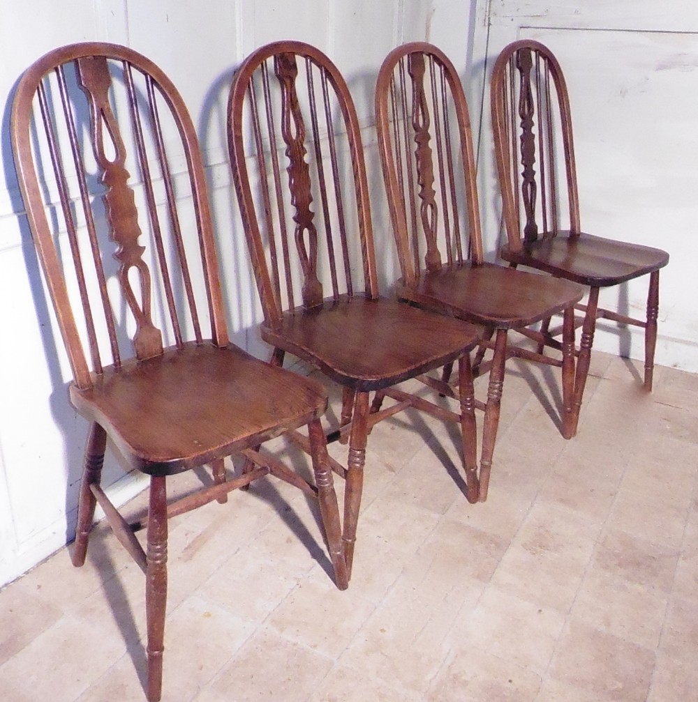 Set of 4 Country Oak Kitchen Dining Chairs, Wheel Back