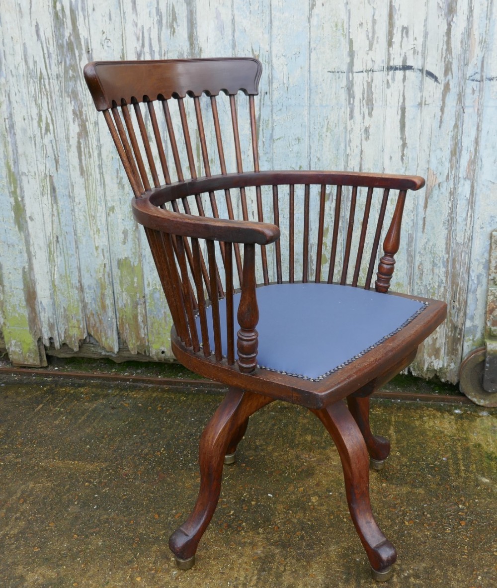 A Victorian Mahogany Desk Chair, 