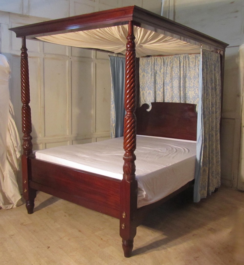Large Mahogany 5ft Four Poster Bed