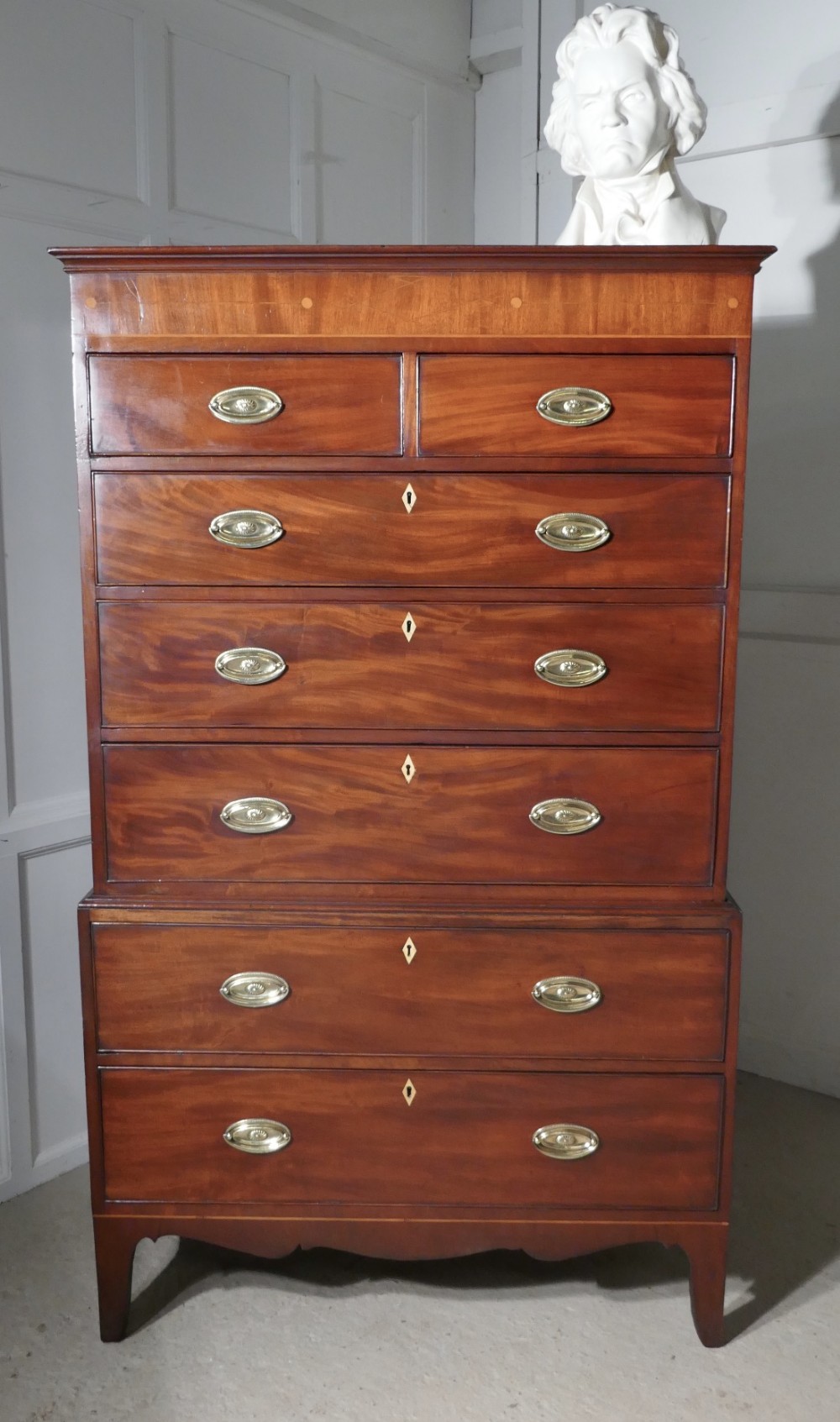 A Georgian Flame Mahogany Chest on Chest, with Inlay to the Cornice