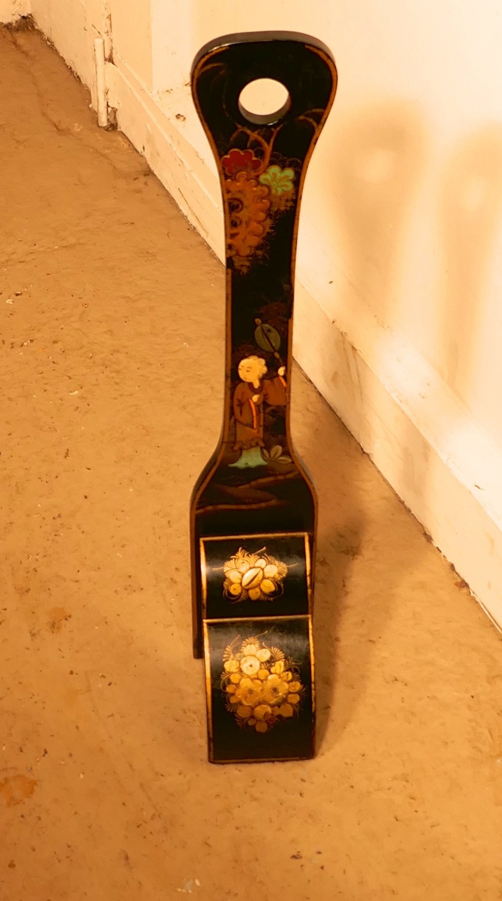 Black and Gold Lacquer Chinoiserie Door Stop