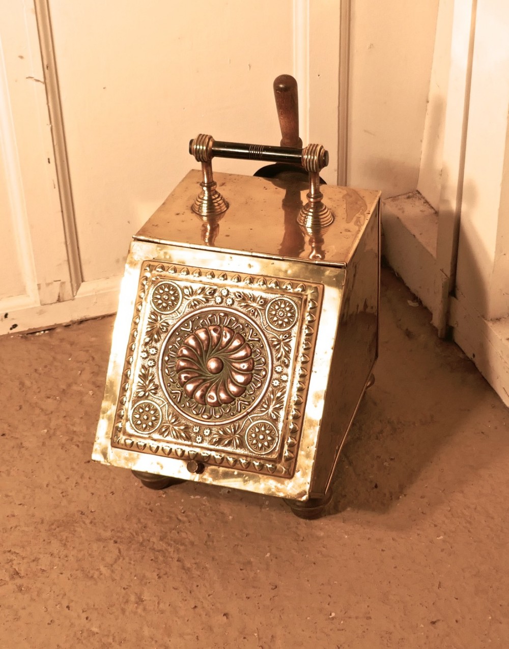 A Victorian Brass Coal Scuttle, with Liner and Shovel