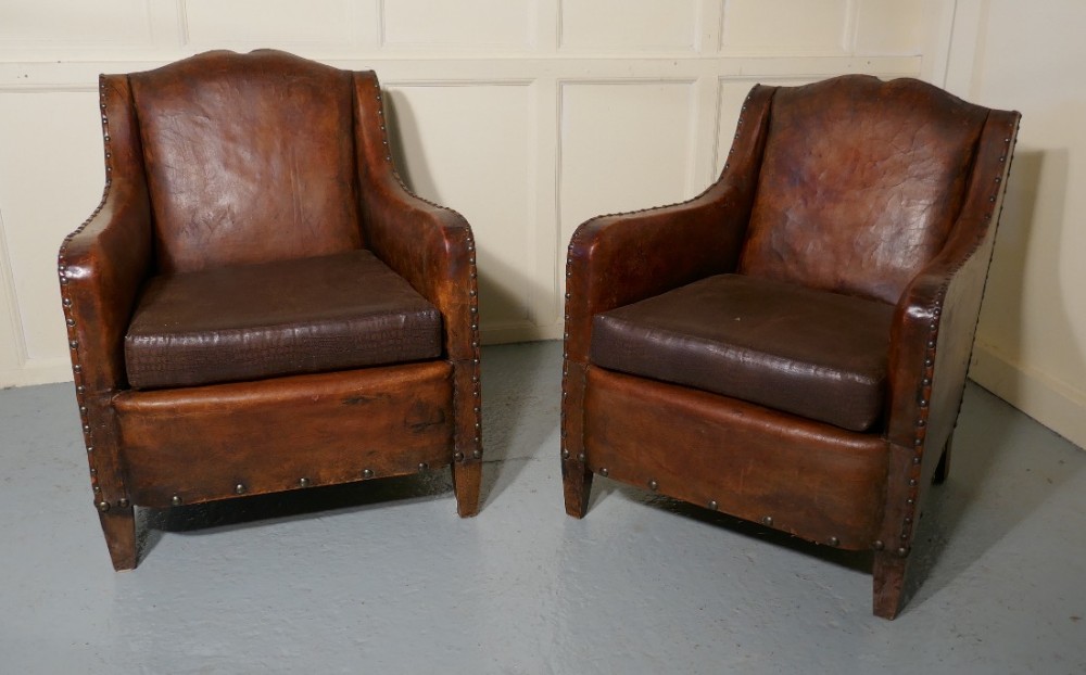 A Pair of Elegant Shabby French Art Deco Leather Club Chairs 