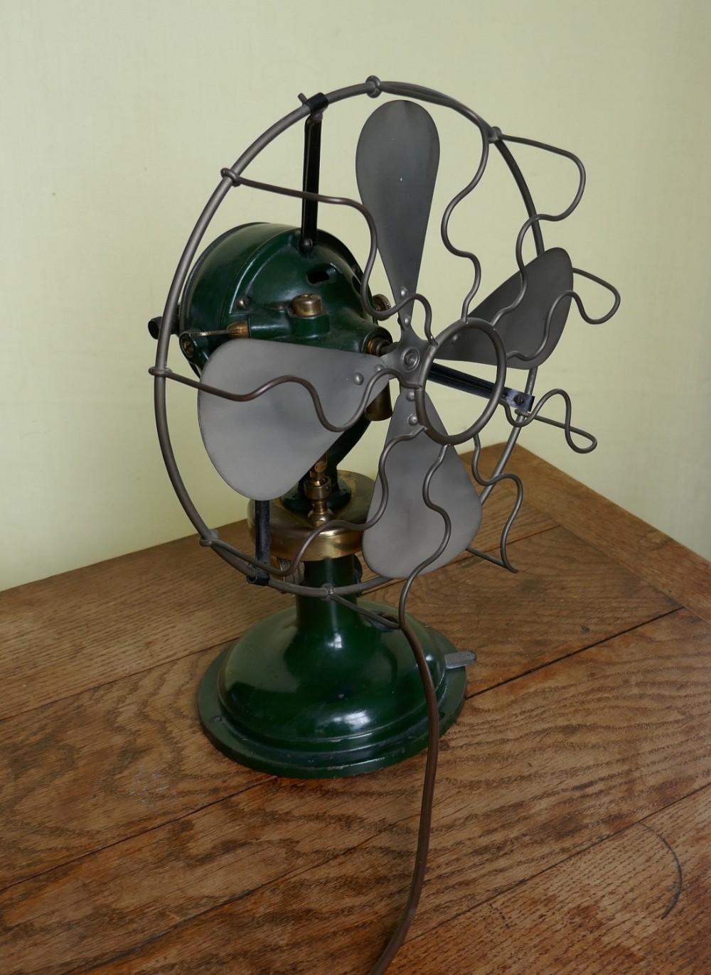 Dark Green 1920s Art Deco Electric Fan, Industrial Antique 