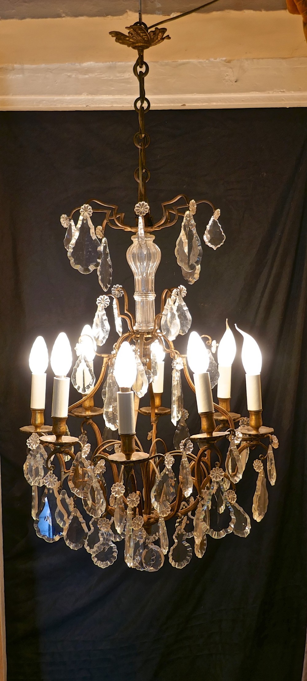 A Stunning Large French 8 Branch Chandelier 