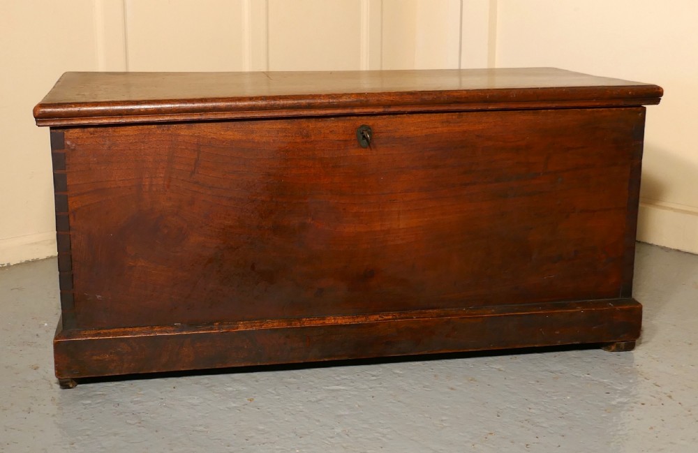 Large Victorian Elm Coffer, Blanket Box  View VII