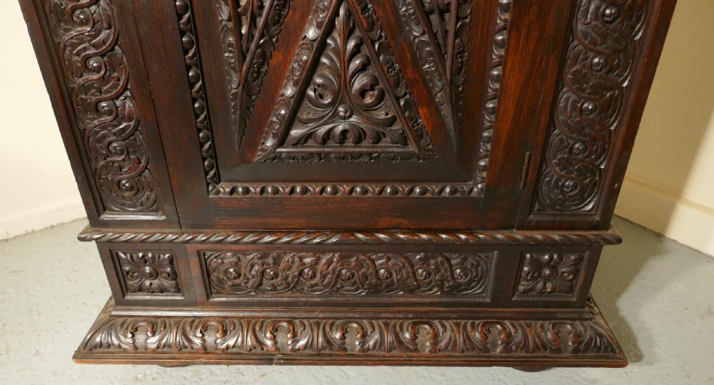 Early 19th Century Carved Oak Cupboard View V