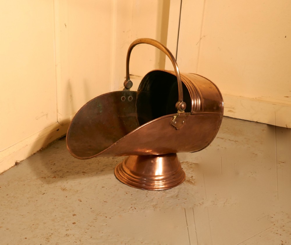 Victorian Arts and Crafts Copper Helmet Coal Scuttle 