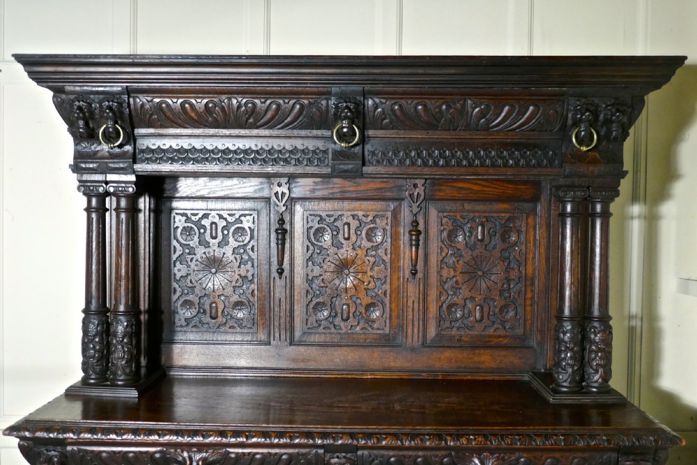 18th Century Carved Oak Buffet Sideboard Dresser View VII