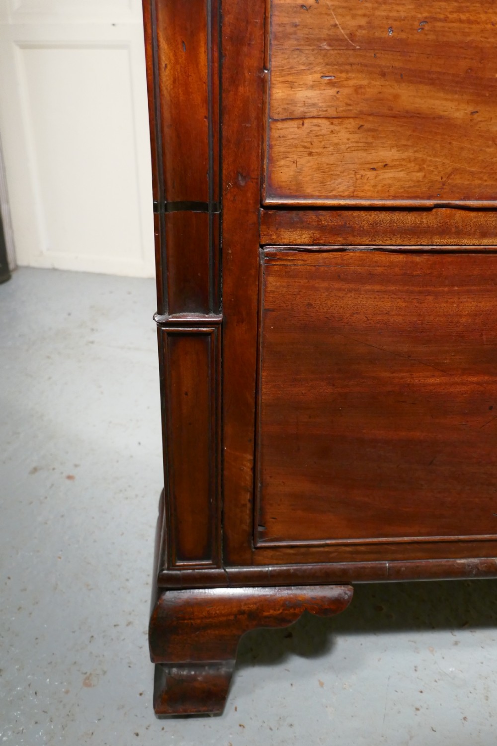 A Large William IV  Flame Mahogany Chest of Drawers View IX