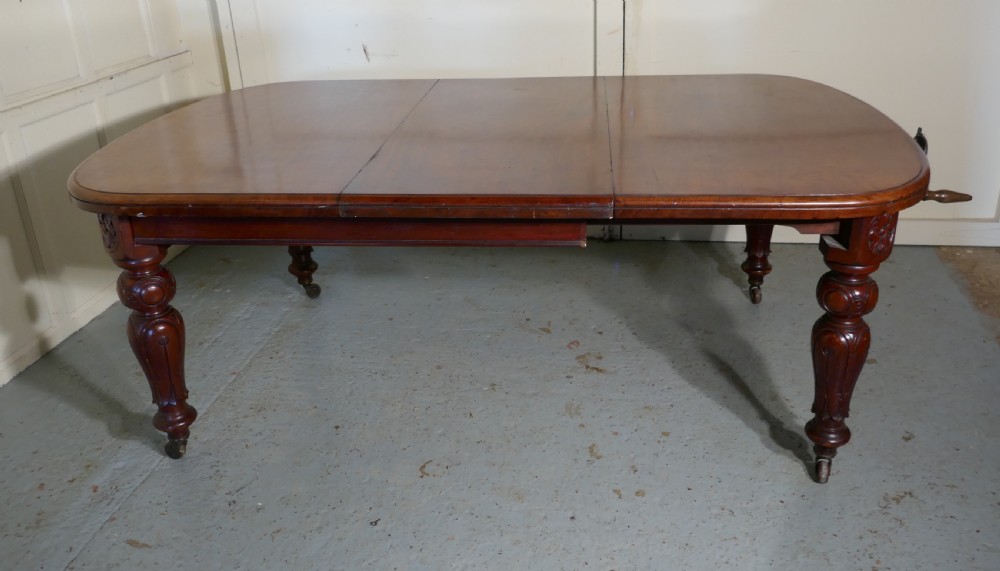 Early Victorian Mahogany Extending Dining Table, seats 12 Diners View IX