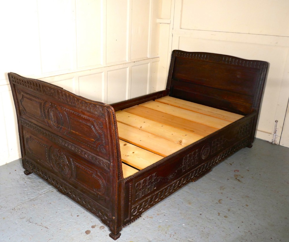 19th Century Carved Oak Day Bed or Ships Sleigh Bed. View III
