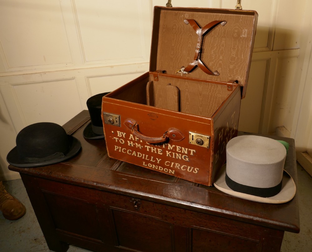 Salesman’s Sample EdwardianLeather Hat Box and 3 Hats, Drew and Sons Trunk Makers View IX