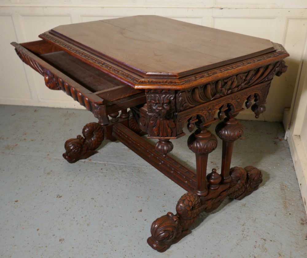 An Early 19th Century Green Man Carved Oak Hall or Centre Table View X