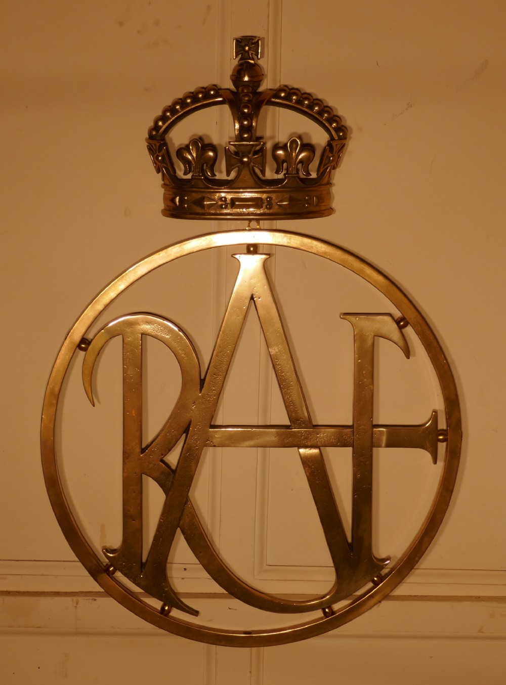 Large Bronze RAF Crown Wall Badge 1918, 