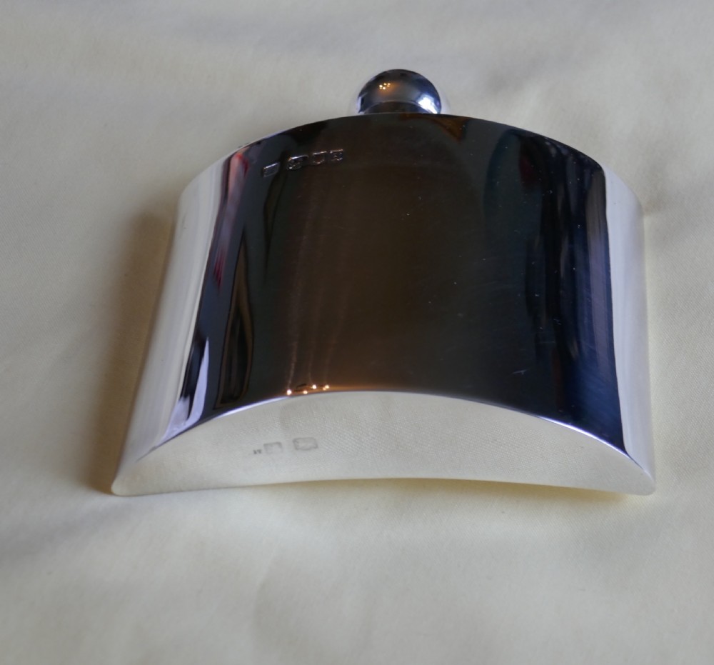 Silver Hip Flask by Sampson Mordan & Co Date 1916 View IX