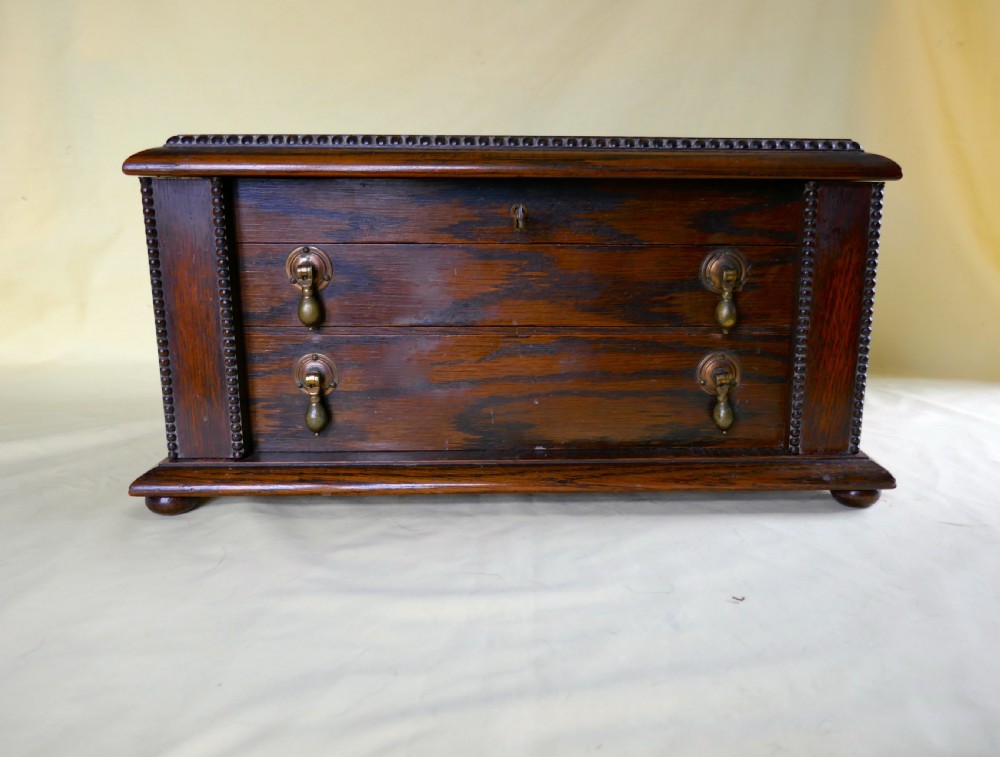 109 Piece Cutlery Set in Oak Wellington Chest Canteen View VIII