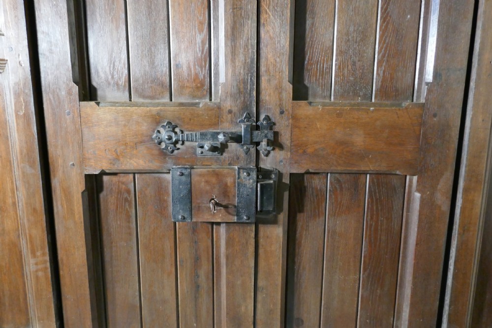 Pair of Arts and Crafts Oak Manor House Doors in Arched Frame   View V