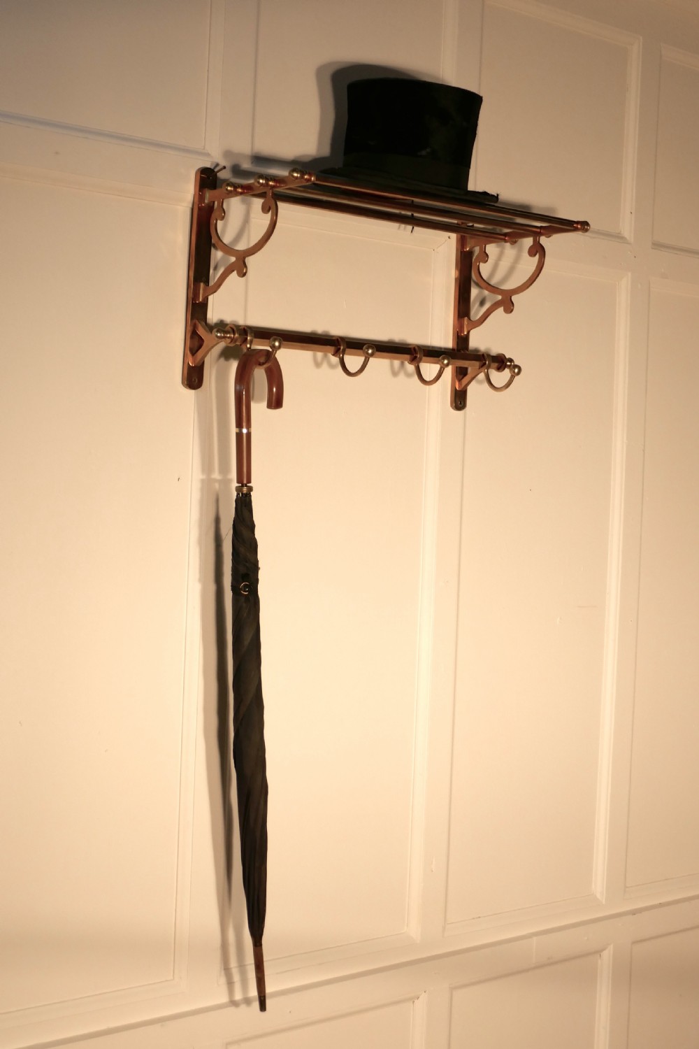 Small French Art Deco Brass Hat and Coat Rack, Pullman Railway Train Style View VI