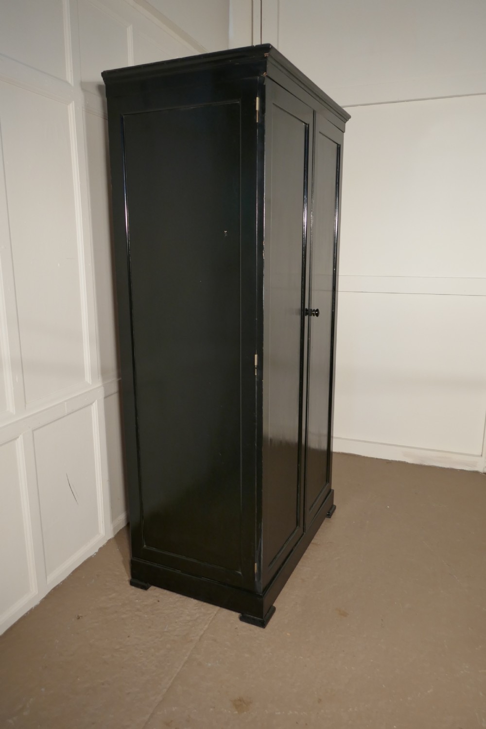 Art Deco Black Lacquer Hanging Wardrobe, Armoire View III