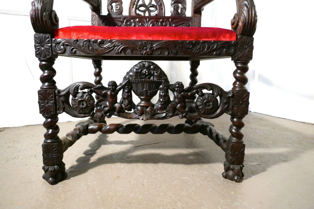 French 19th Century Carved Walnut Throne or Hall Chair View VII