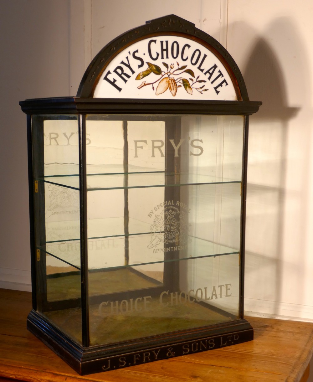 Fry’s Chocolate Sweet Shop Display Cabinet, by R Palmer Bristol View IV