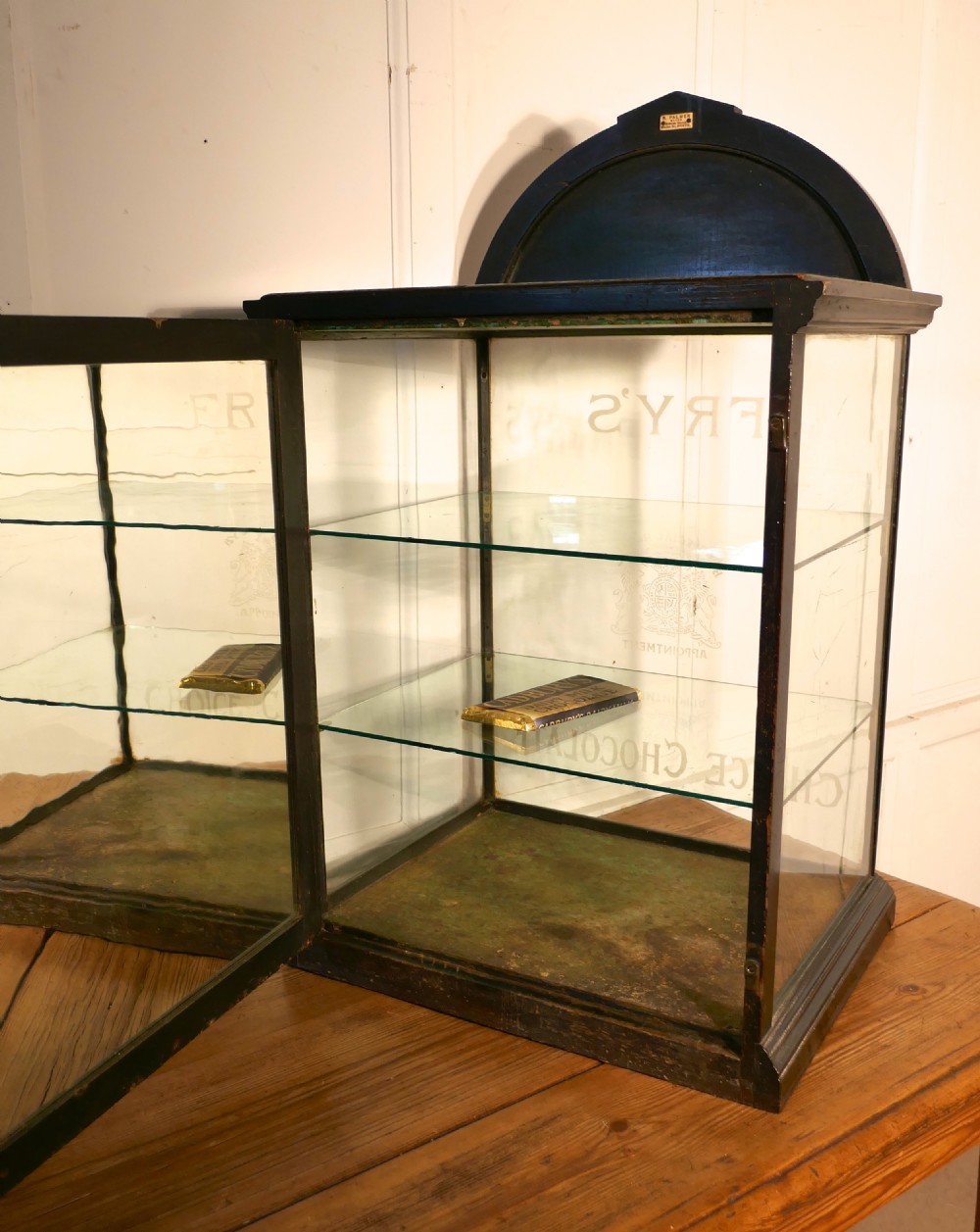 Fry’s Chocolate Sweet Shop Display Cabinet, by R Palmer Bristol View VIII