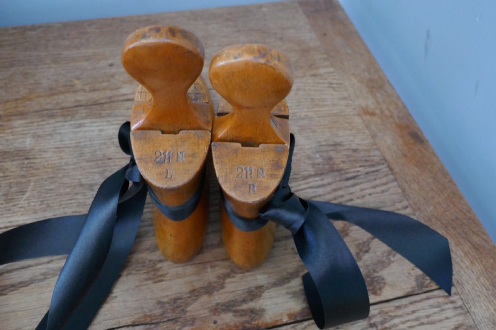 Attractive 19th Century French Ladies Ankle Boot Wooden Stretchers View IV