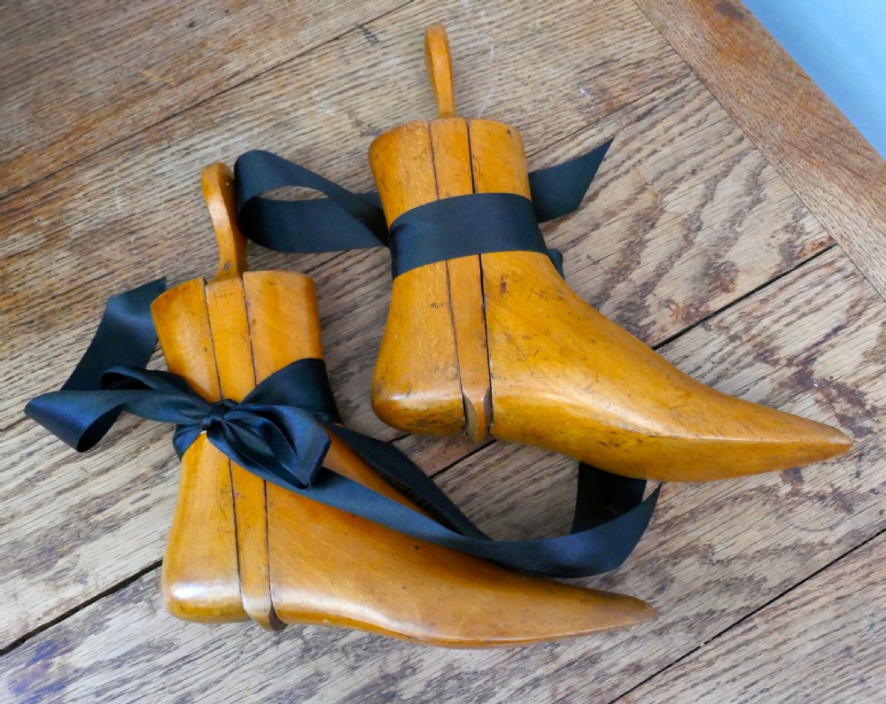 Attractive 19th Century French Ladies Ankle Boot Wooden Stretchers View VI