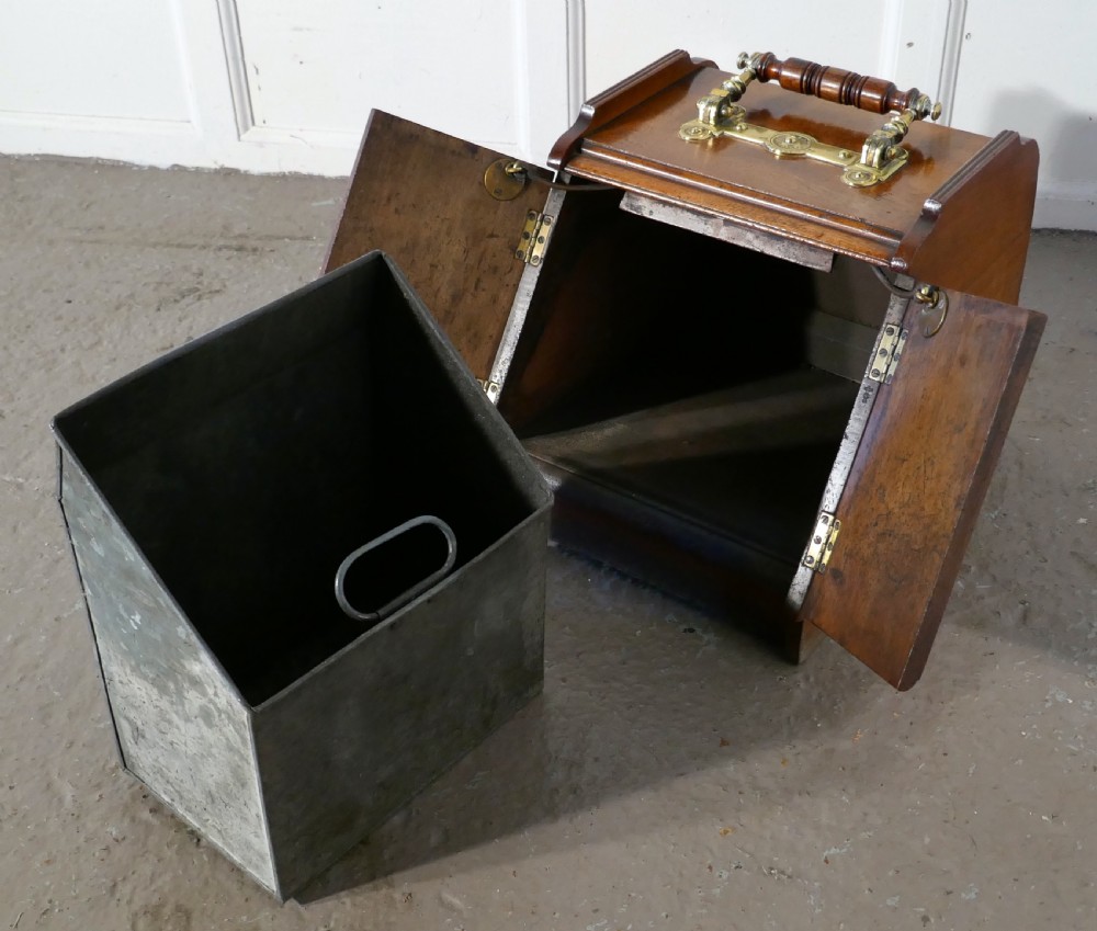 A Victorian Mahogany Coal Scuttle, Mechanical Opening and Liner View V