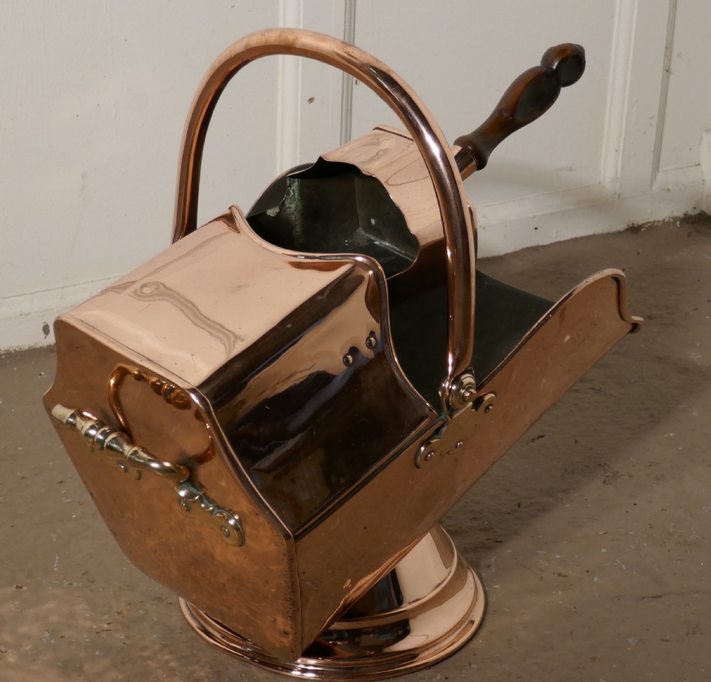Superb Quality Arts and Crafts Copper Helmet Coal Scuttle  View IV