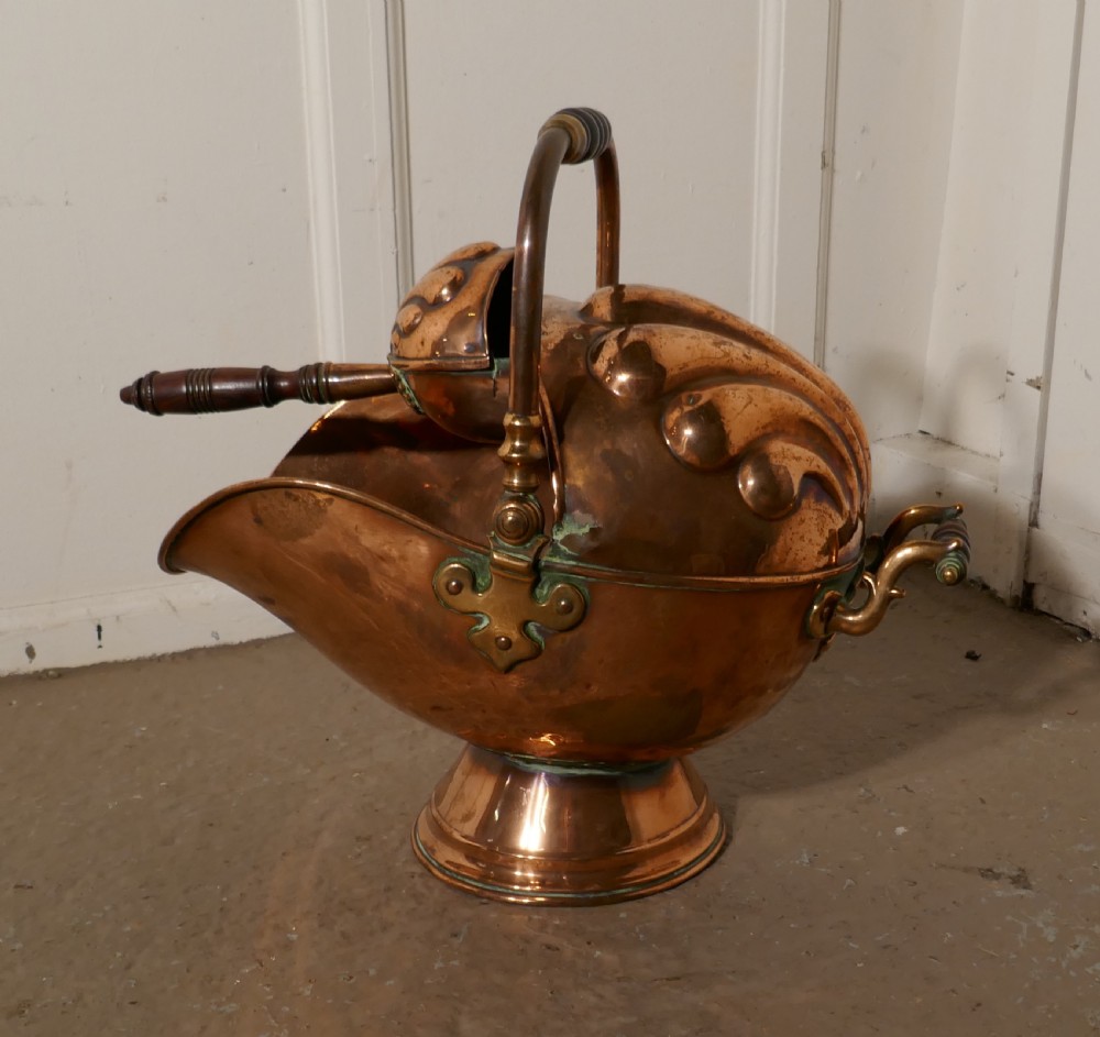 Superb Quality Arts and Crafts Copper Helmet Coal Scuttle  View III